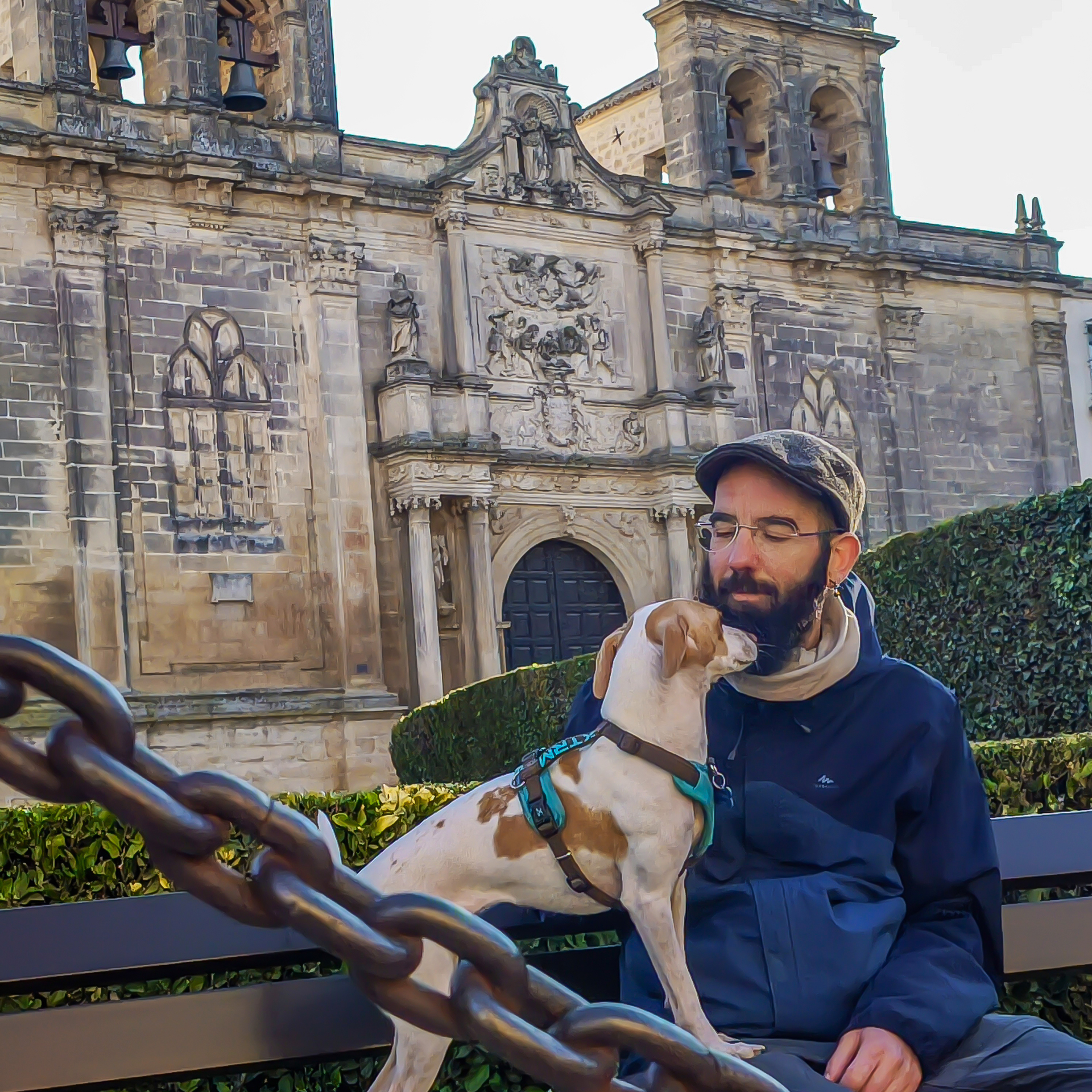 Chus y Ra en la Basílica de Santa María de los Reales Alcázares de Úbeda | Ra Educación Canina
